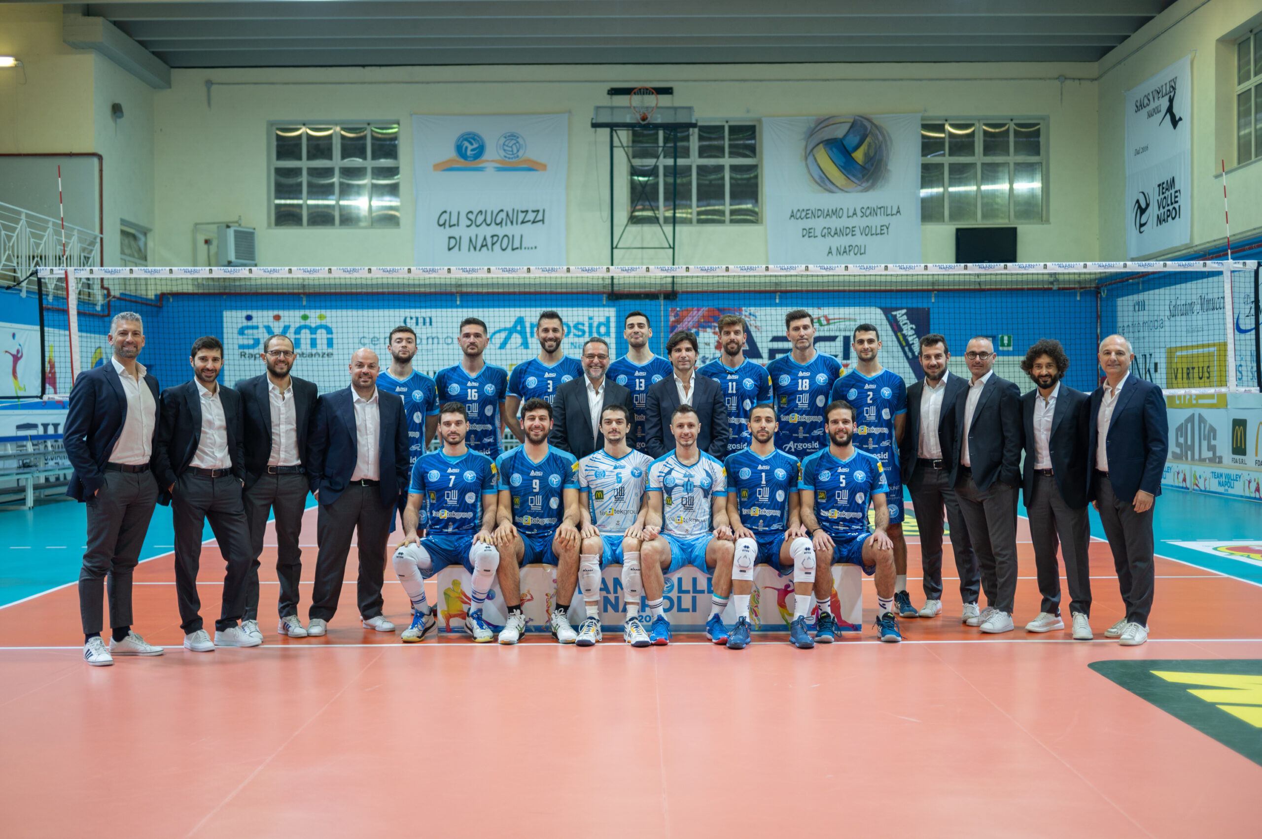 https://www.teamvolleynapoli.it/wp-content/uploads/2023/06/TVN_068-scaled.jpg
